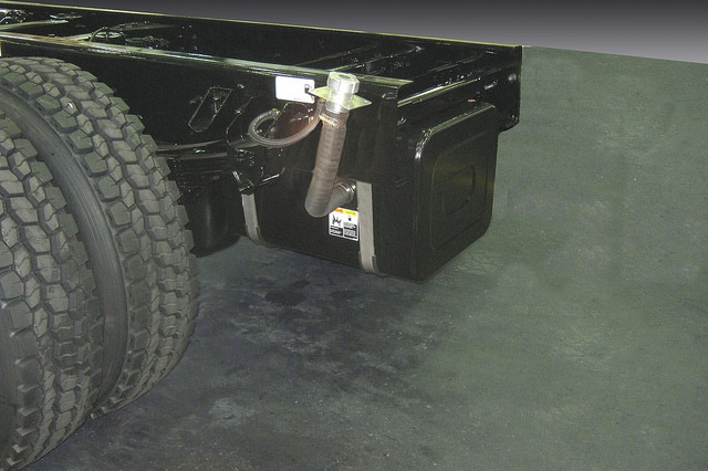 Trailer Bodybuilders Com Sites Trailer Bodybuilders com Files Uploads 2015 09 Kenworth Fuel Tank