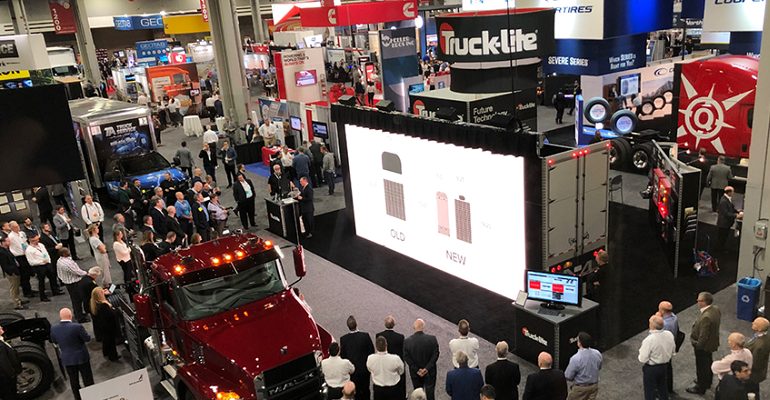 Truck-Lite booth
