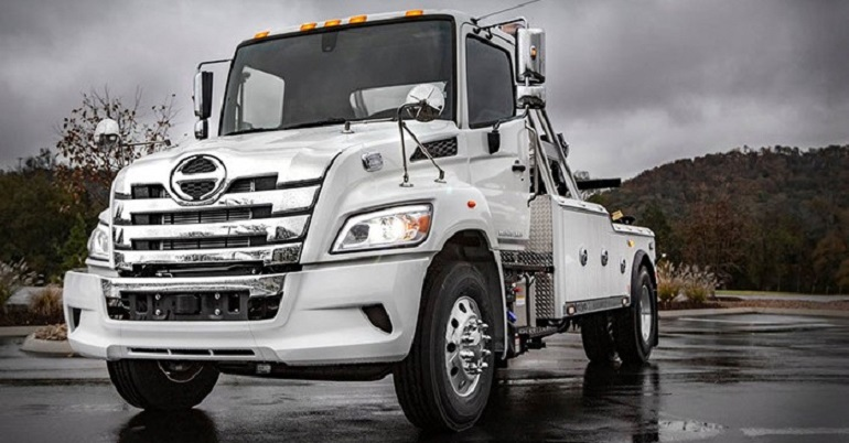 Hino tow truck