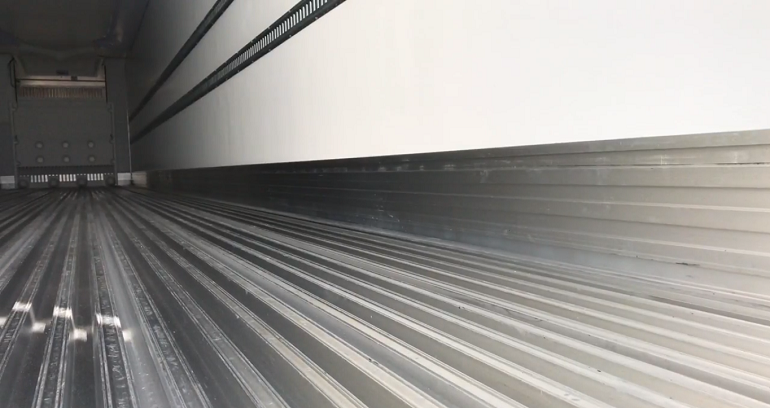 Utility standardizes 20K duct floor for 3000R reefer trailer Trailer