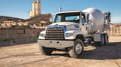 Freightliner 114SD