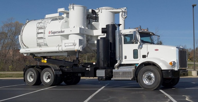 Supersucker vacuum truck