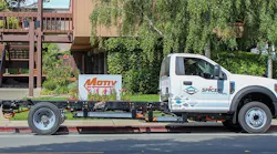 Dana Spicer Motiv F-550