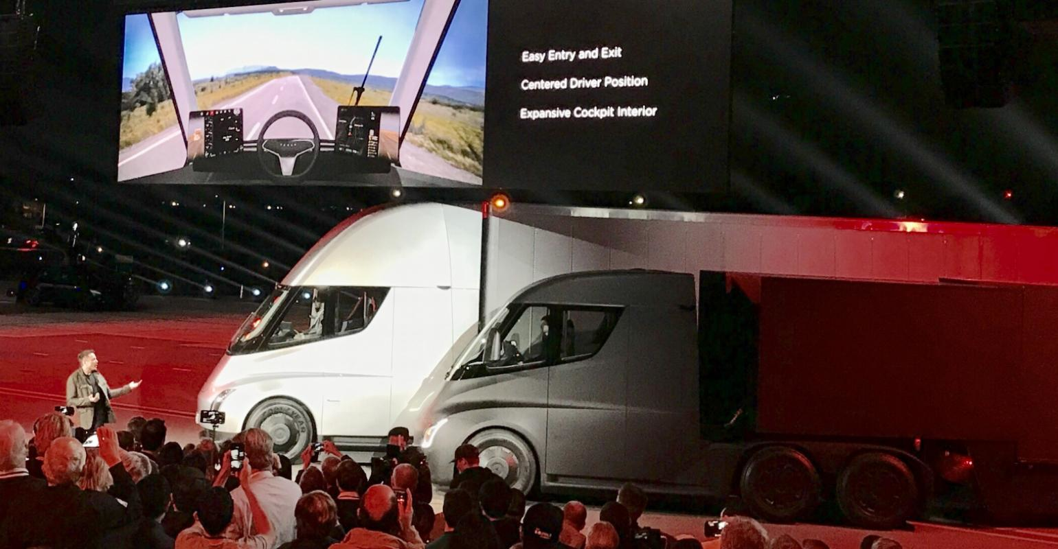 Tesla's new electric Class 8