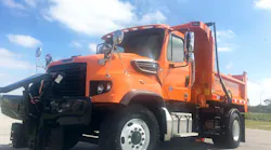 Freightliner 114SD