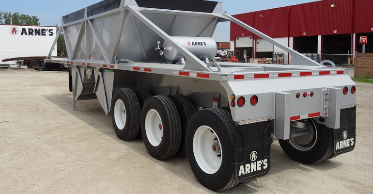 Arne's Welding trailer