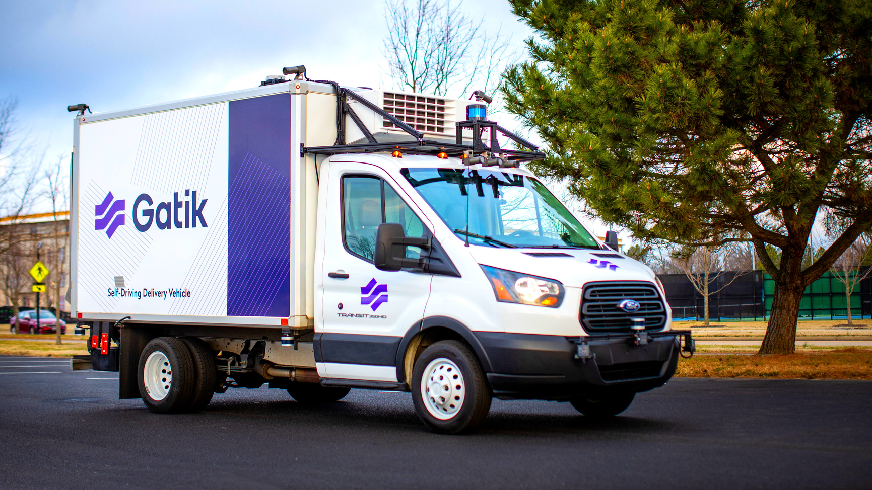 Gatik debuts autonomous box truck for middlemile delivery Trailer