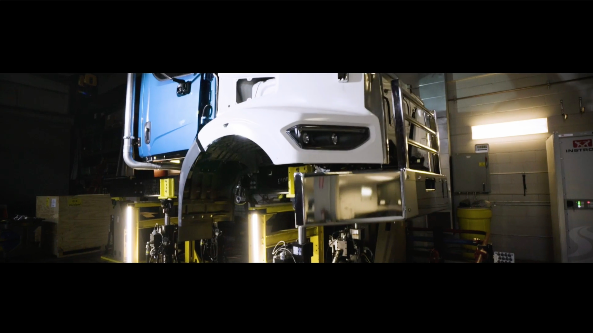 Shaker table testing at DTNA's structure lab.