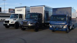 Dtna Etrucks Lg 60be1d11e72cb Dtna Etrucks Lg 60be1d11e72cb