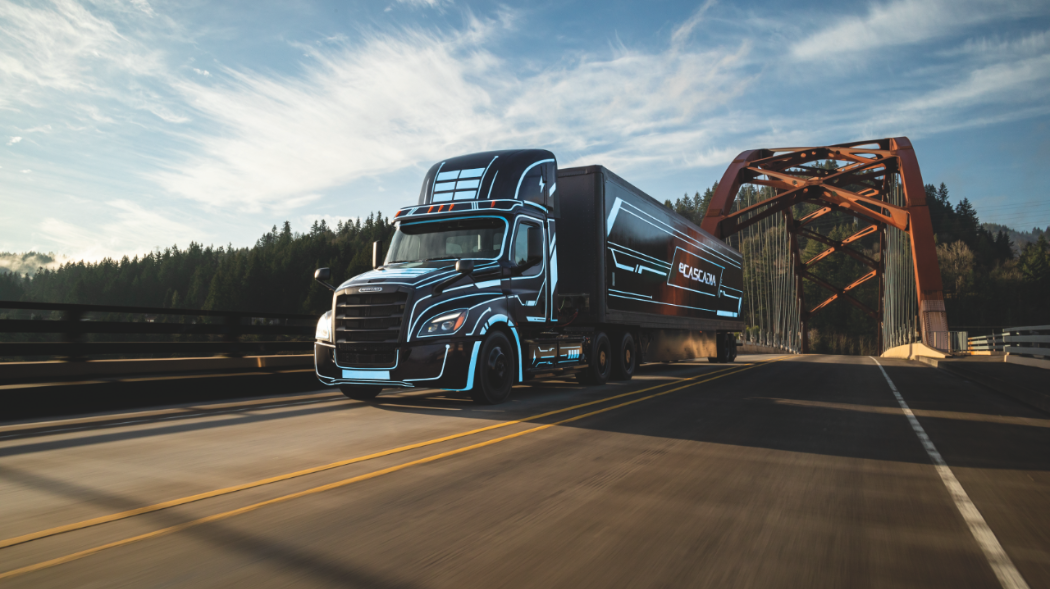 Freightliner E Vs 1mm 616cff7f12e77