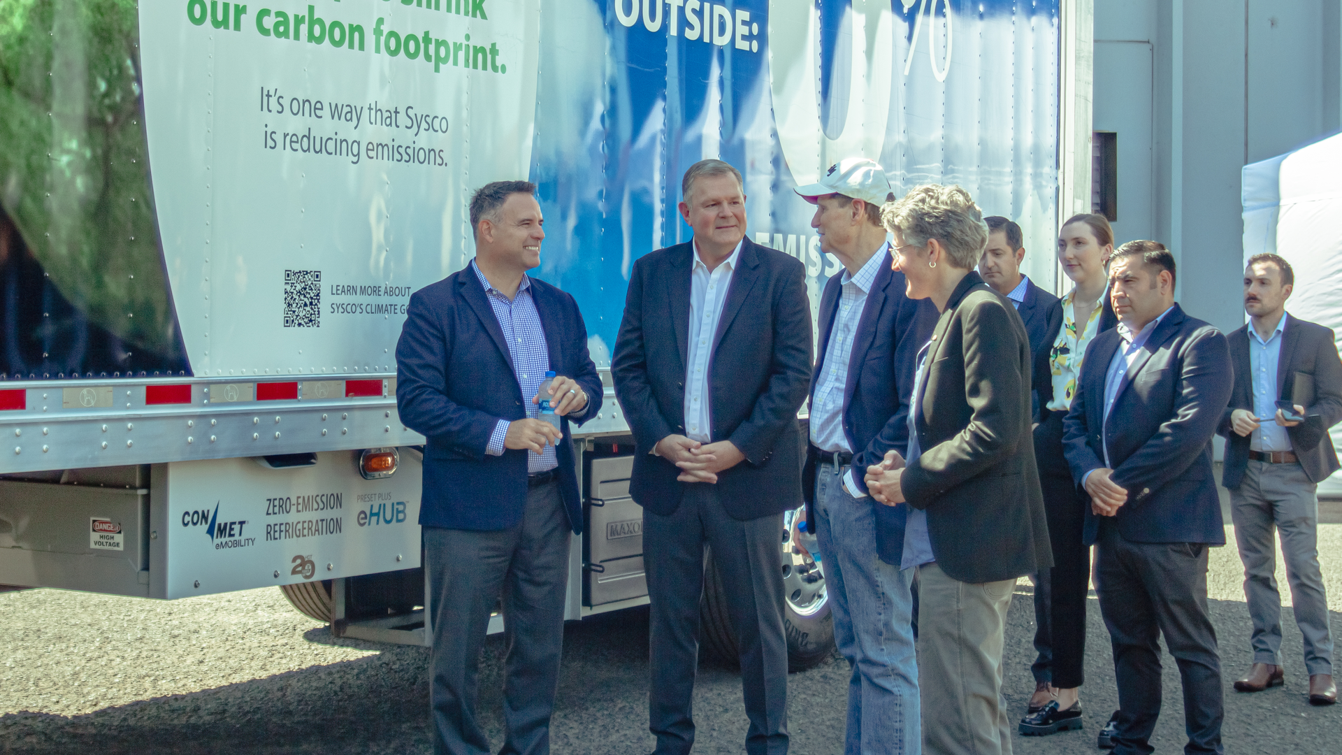 Con Met Clackamas Plant Senator Wyden E Mobility01 2022 6303f1a62c3e3