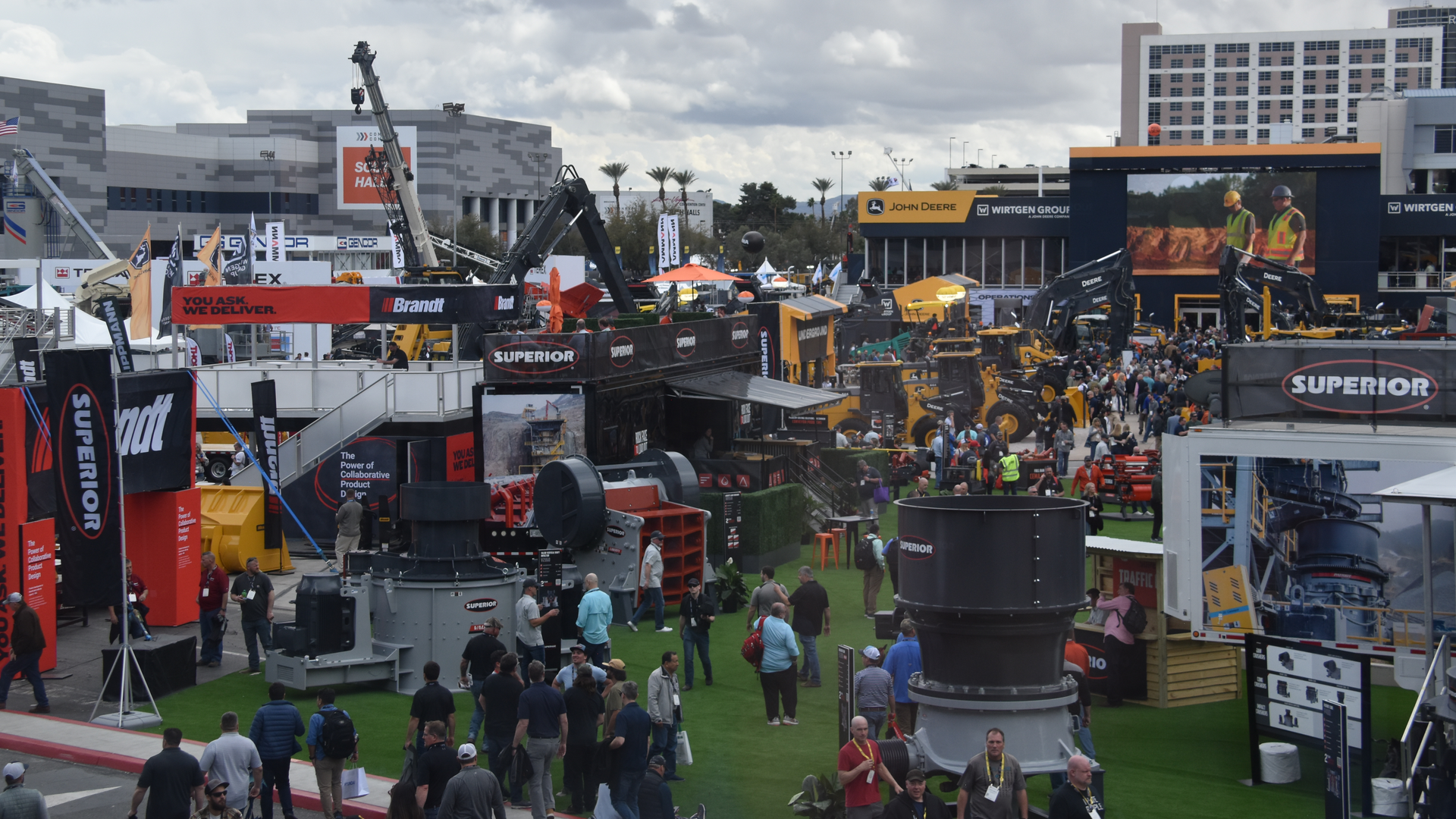 CONEXPO 'crushes' expected attendance numbers Trailer Body Builders