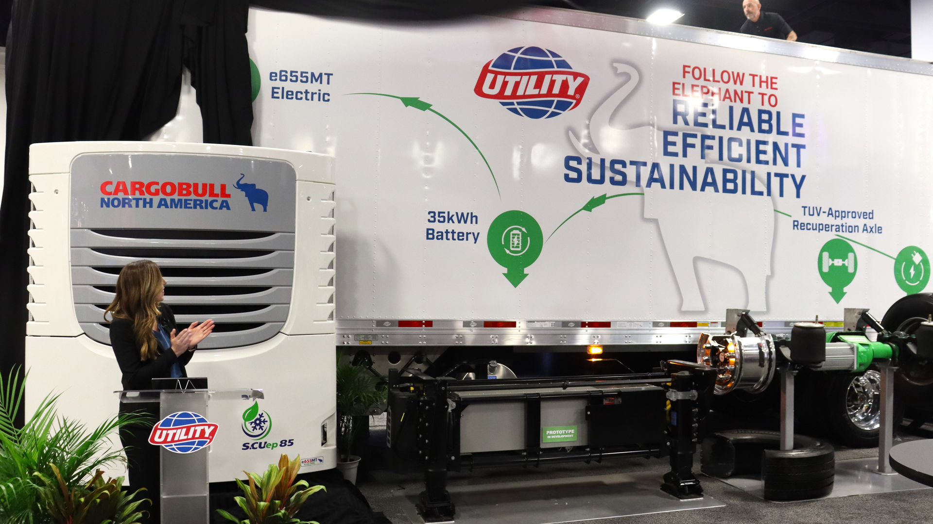 &ldquo;Without further ado&mdash;let&rsquo;s address the elephant in the room,&rdquo; declared Amanda Bennett, before the first black curtain was pulled.