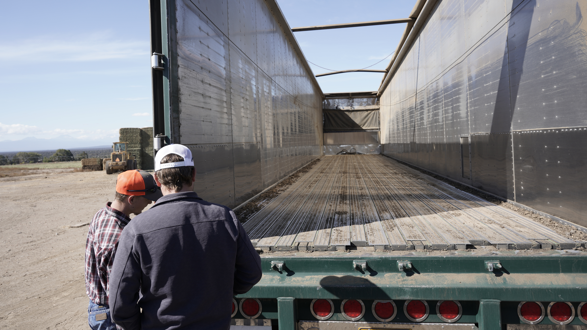 Keith Walking Floor 6517377d2de3f