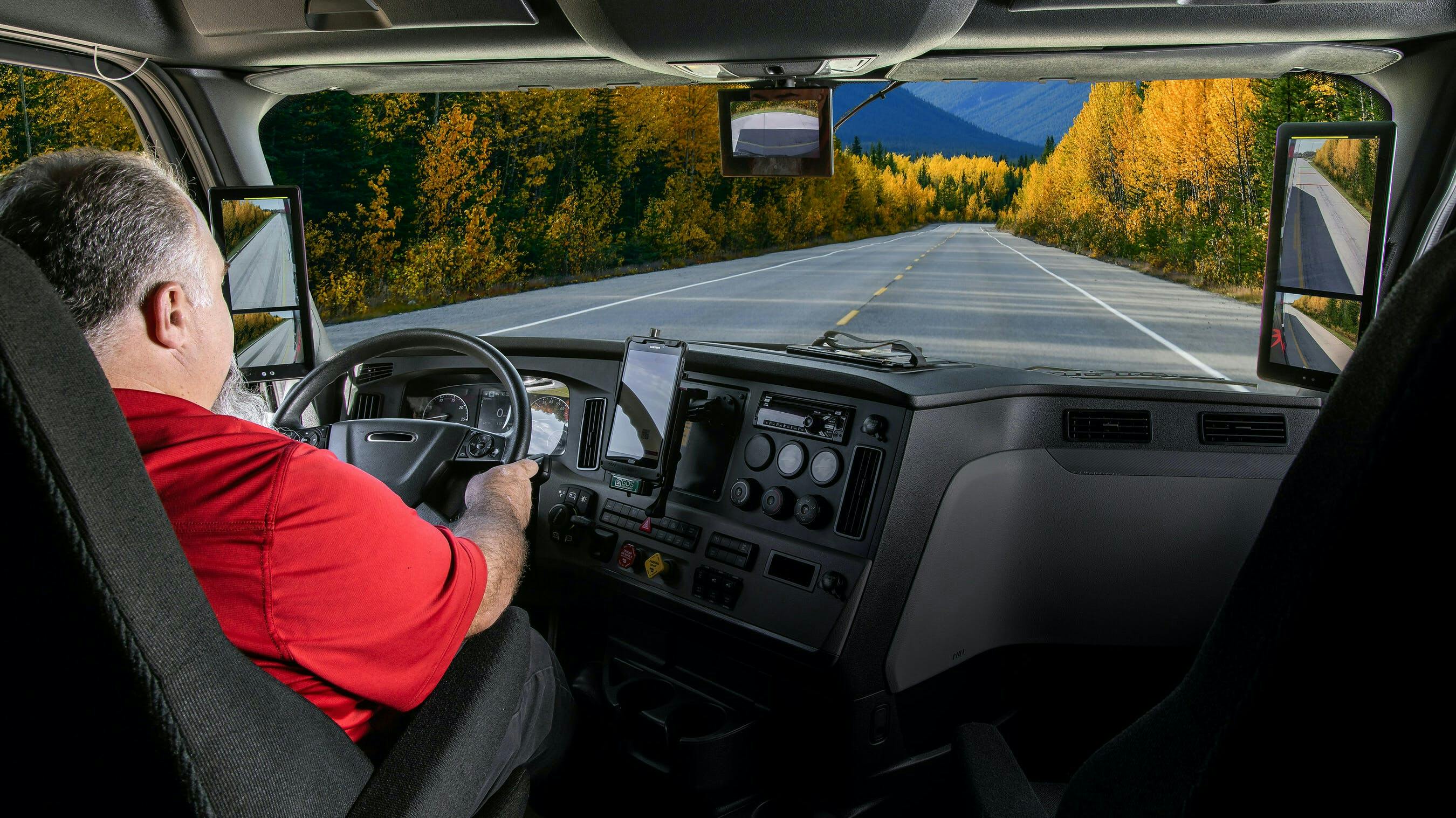 65dcc5cb0e1281001e6e5b15 Stoneridge Mirroreye Interior 300