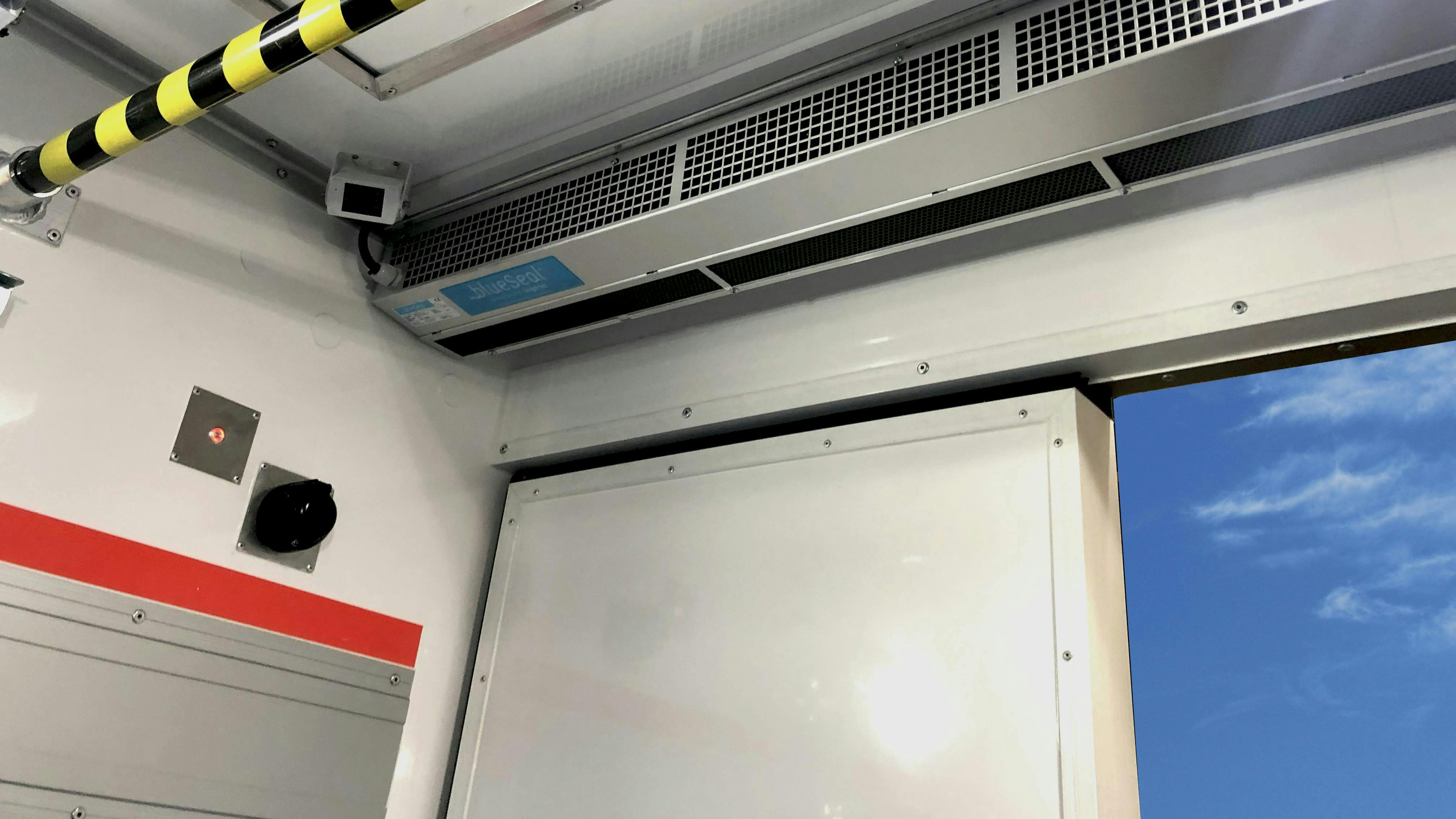 tk_bluesealinterior2