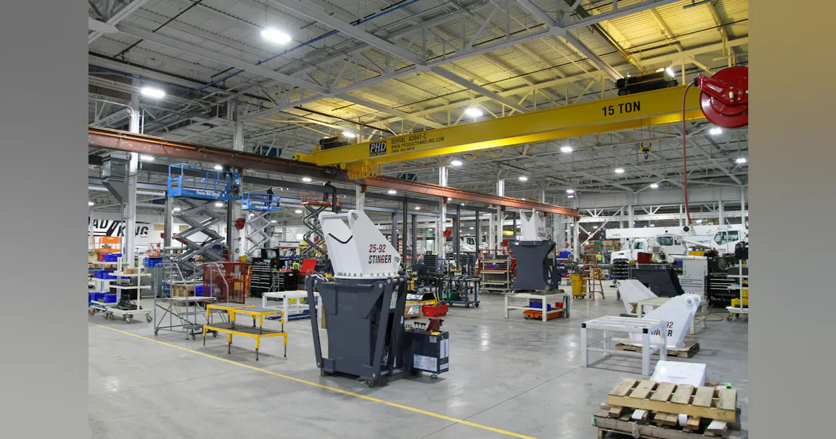 Custom Truck One Source facility lauded | Trailer Body Builders