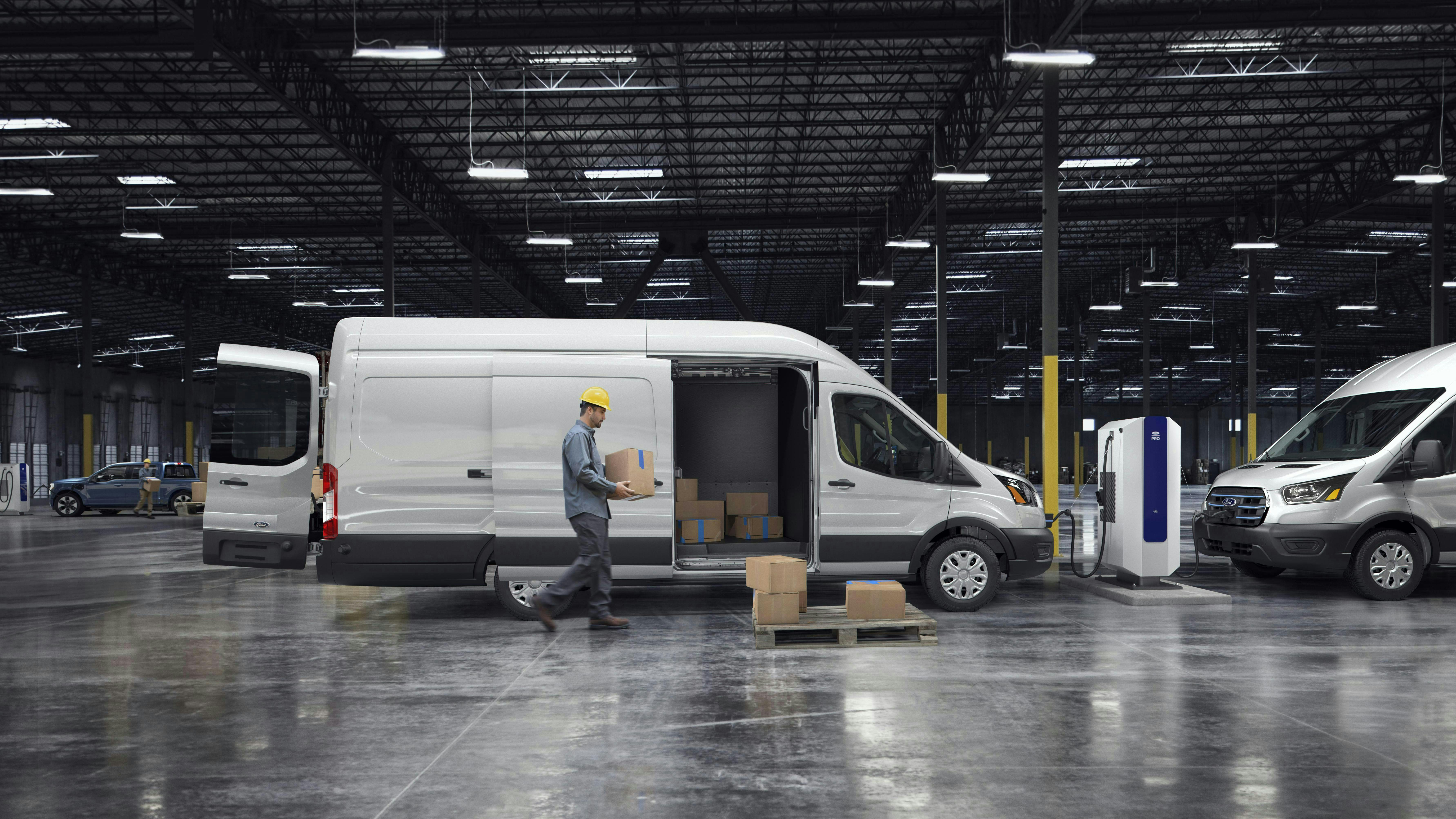 ford_etransit_warehouse