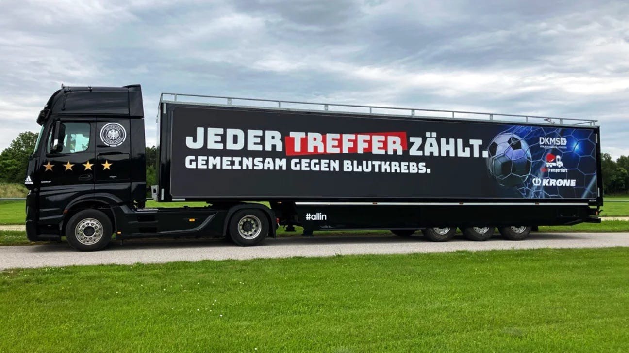 667045fb88f9c48a999f10cf Krone Wm Liner Em Design