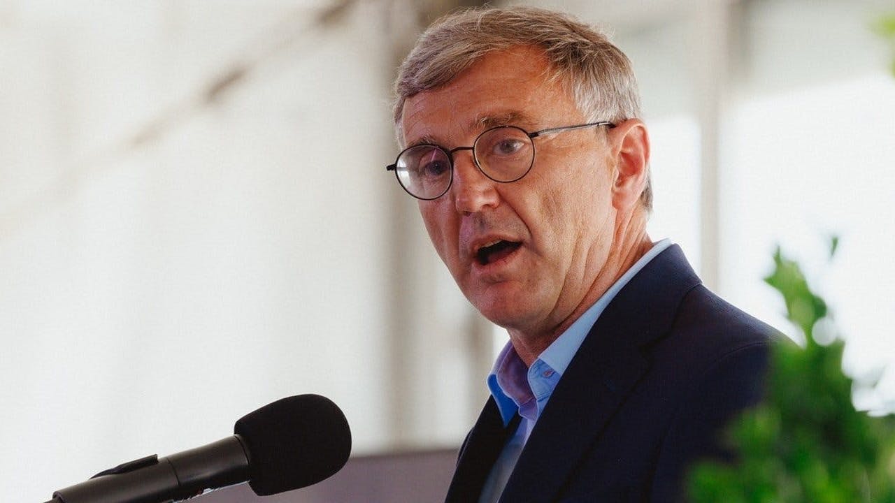 6691851f2cbcb10801b16217 Csm Screenview A0c2c5a704