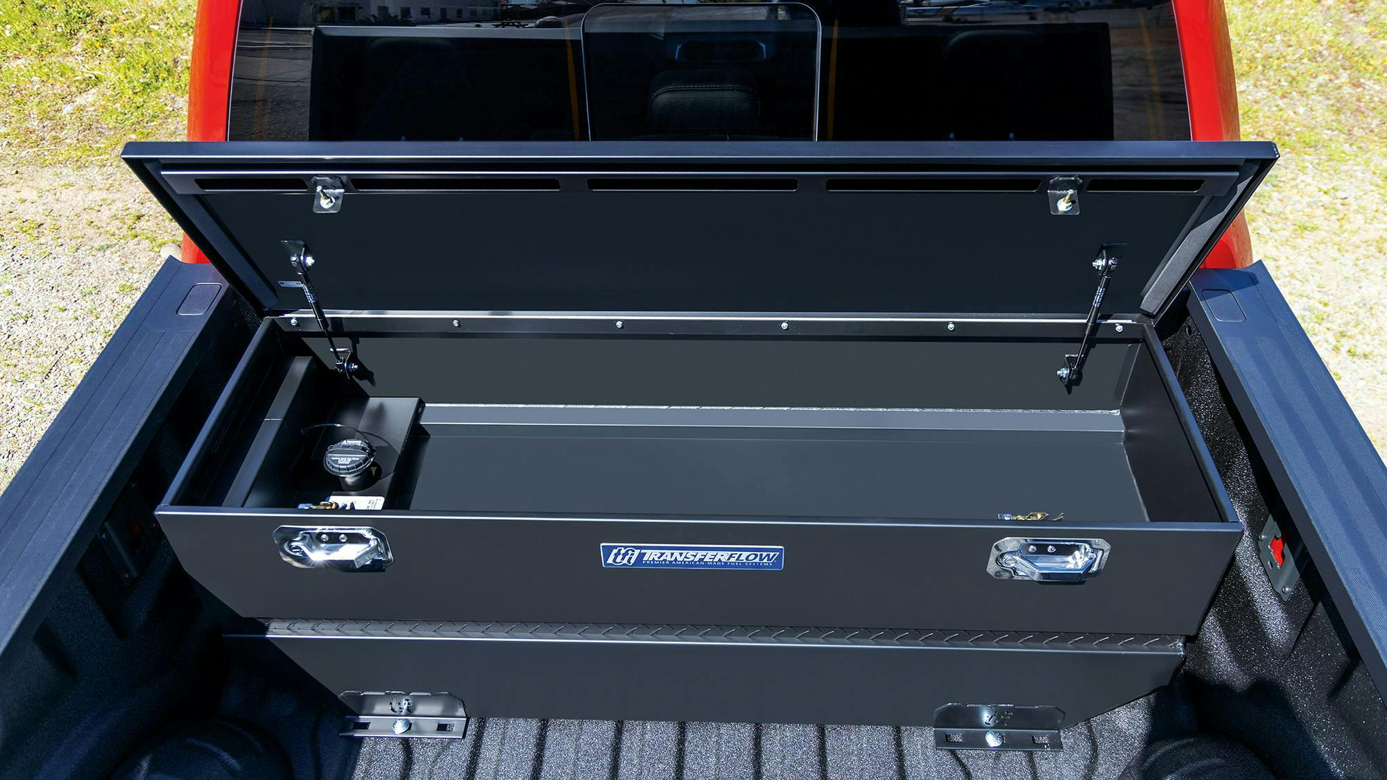 669585564b4739d247a2c4bf 40gallonfueltanktoolbox