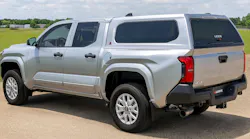 leer_100xq_24tacoma_rear3_4_ds