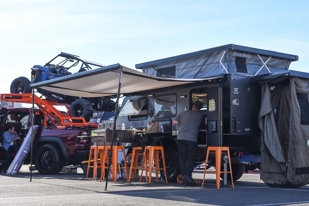 66f99285ae595338033d87cd Sema Overland 1