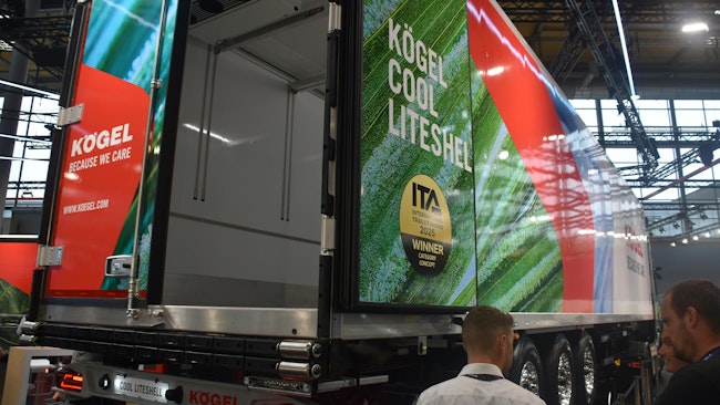 The Kögel Cool Liteshell, billed as the “new generation refrigerated vehicle,” is distinguished by its panel technology. In total, the unladen weight of the vehicle is reduced by 700kg (1,540 lbs).