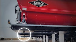 smithco_kingpin_on_trailer_croppedhighlighted smithco_kingpin_on_trailer_croppedhighlighted