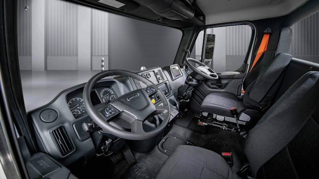 Fontaine M2 Freightliner dual drive conversion