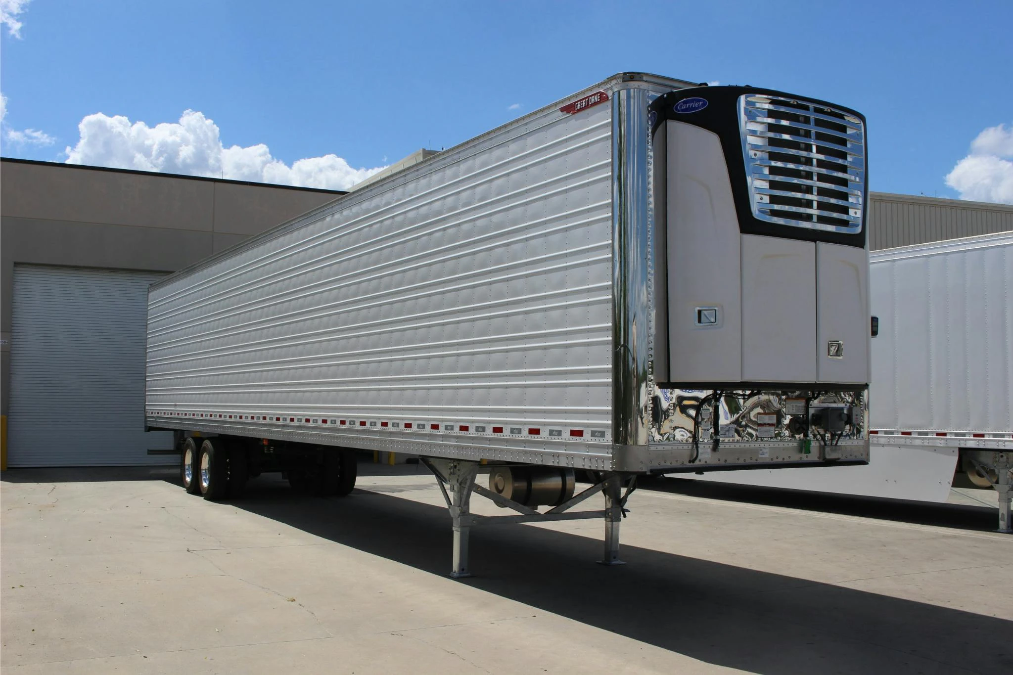 69dc3d9ef0a784837abc88d3 Great Dane Statesboro Builds 25000th Trailer