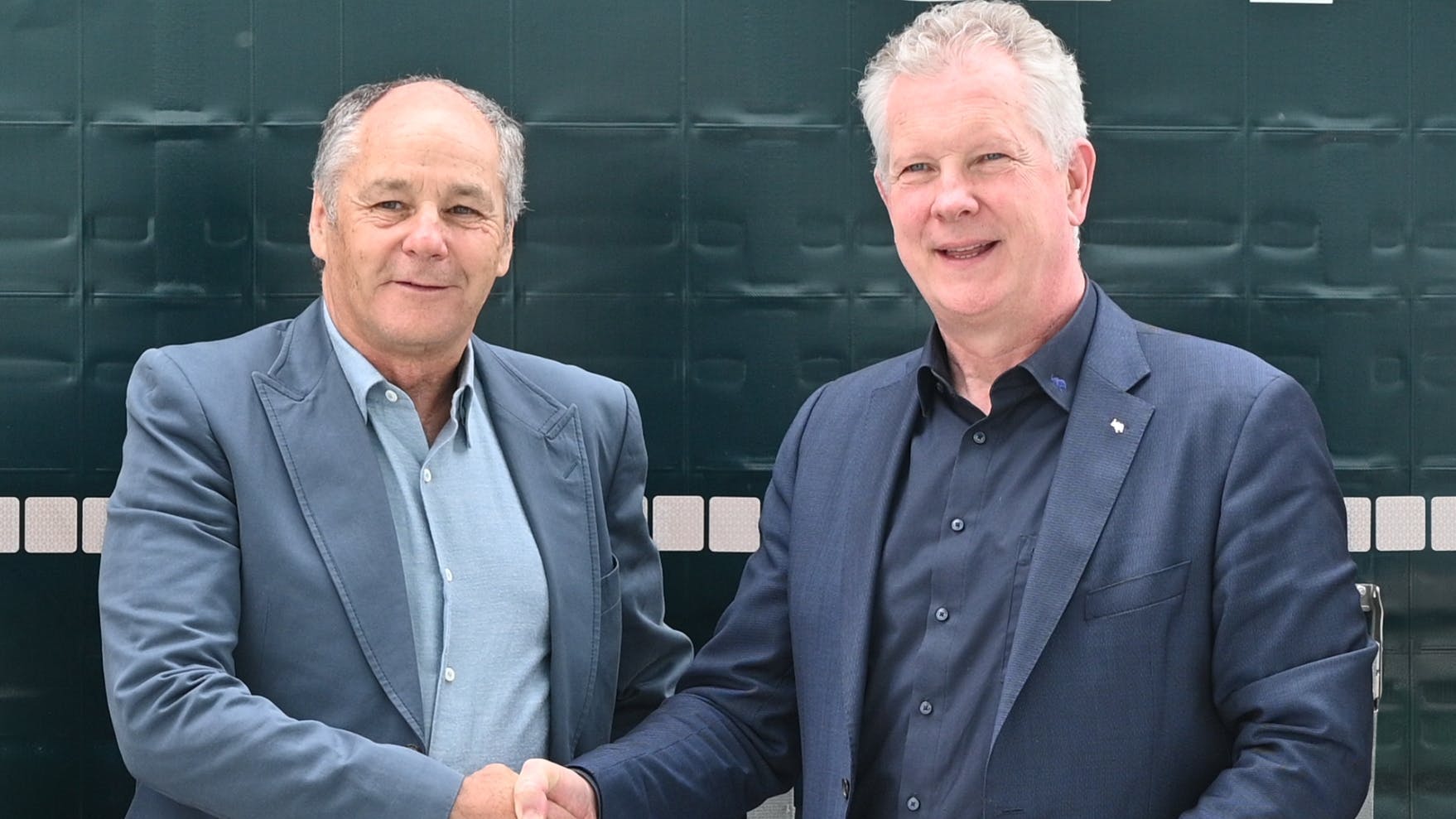 (Left): Gerhard Berger (main shareholder of Berger Fahrzeugtechnik) and Andreas Schmitz (CEO of Schmitz Cargobull AG)