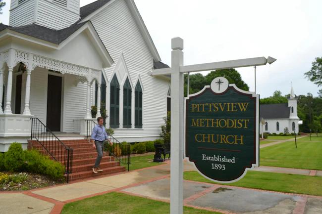 6a4bc4b3cc30dbdce9592e42 Pitts Church